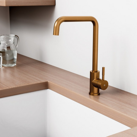 KITCHEN TAP